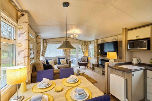 Host & Stay | The Major Oak Lodge