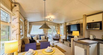 Host & Stay | The Major Oak Lodge