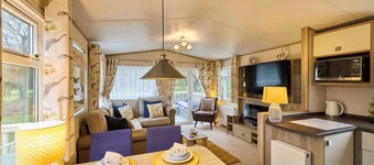 Host & Stay | The Major Oak Lodge
