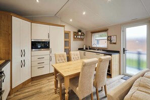 Fridge, microwave, oven, electric kettle - Host & Stay | Country Cabin Lodge (Pocklington)