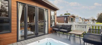 Host & Stay | Fairview Lodge