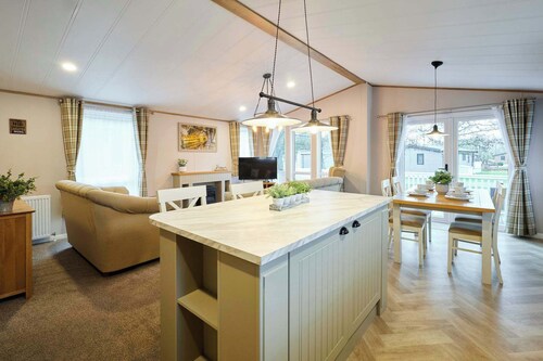 Host & Stay | Cherry Lodge