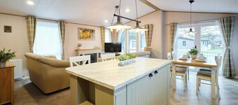 Host & Stay | Cherry Lodge