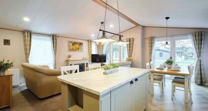 Host & Stay | Cherry Lodge