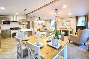 Interior - Host & Stay |  Peace Lodge (Pocklington)