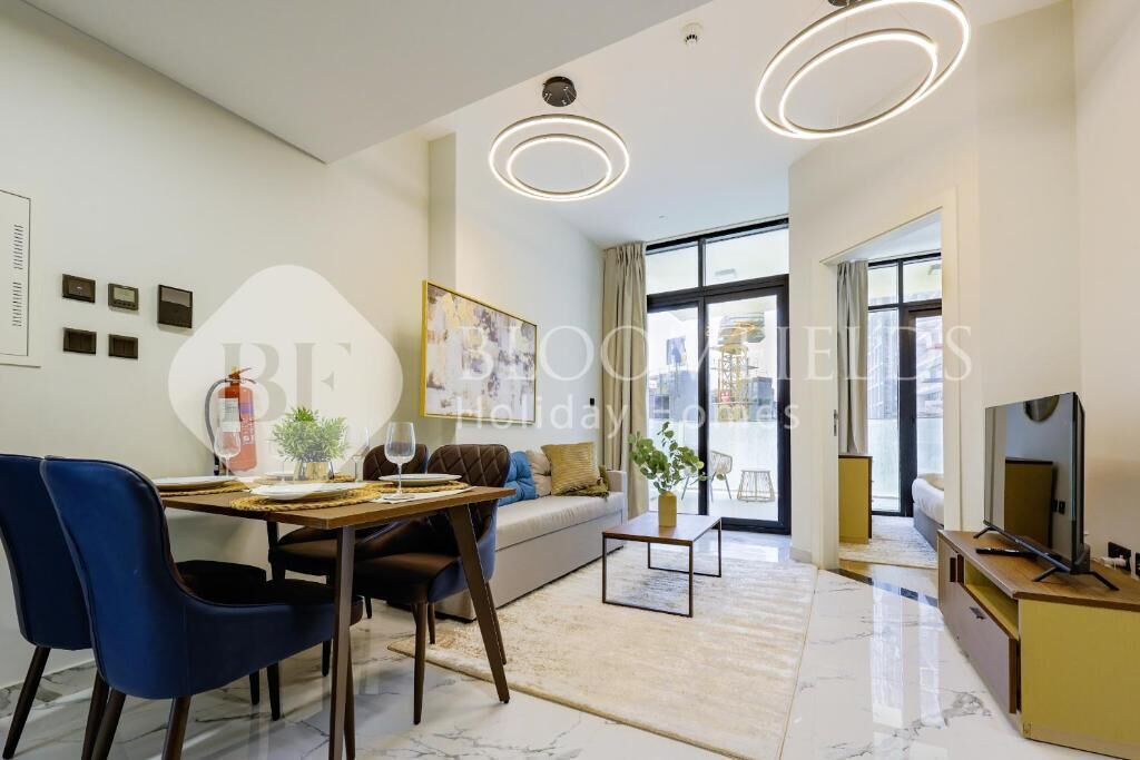 Apartment, Balcony, City View | Interior