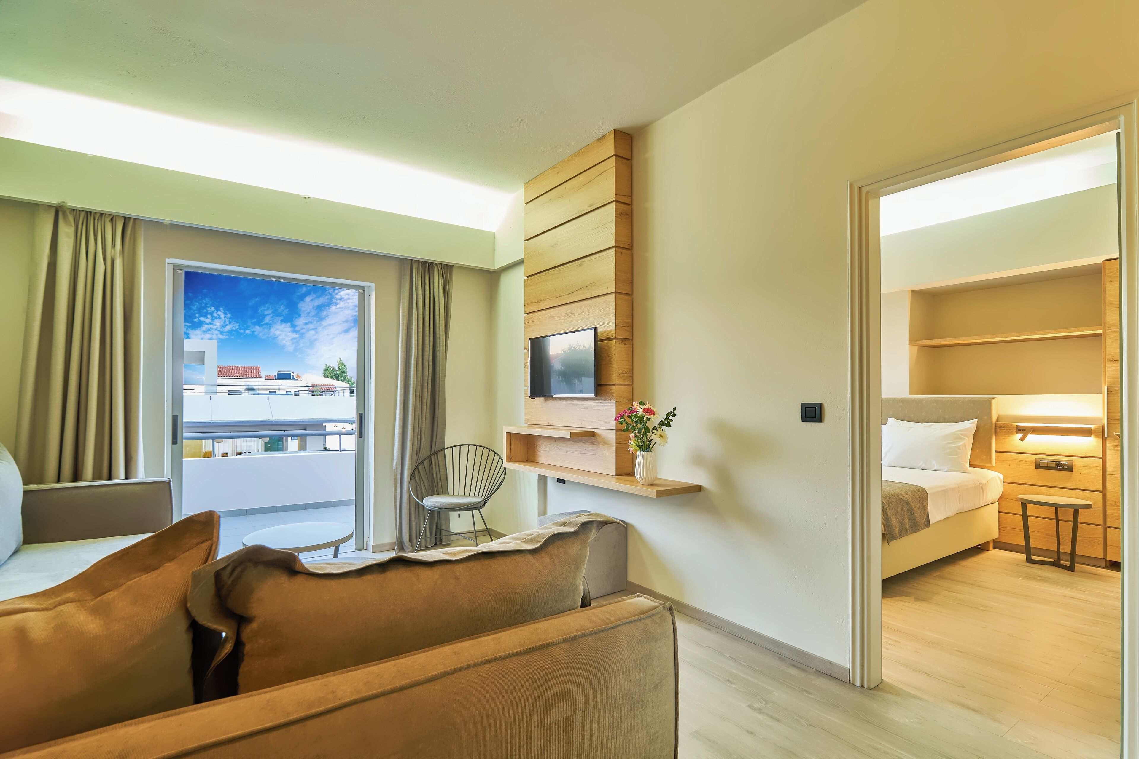 Caja de seguridad en la habitación, cortinas blackout y wifi gratis 