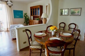 Oklassificerad bild, 3 av 10, knapp