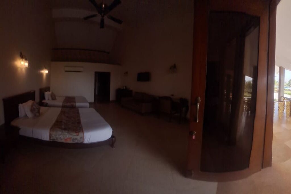 Luxury Double Room, Mountain View | Desk, laptop workspace, free WiFi