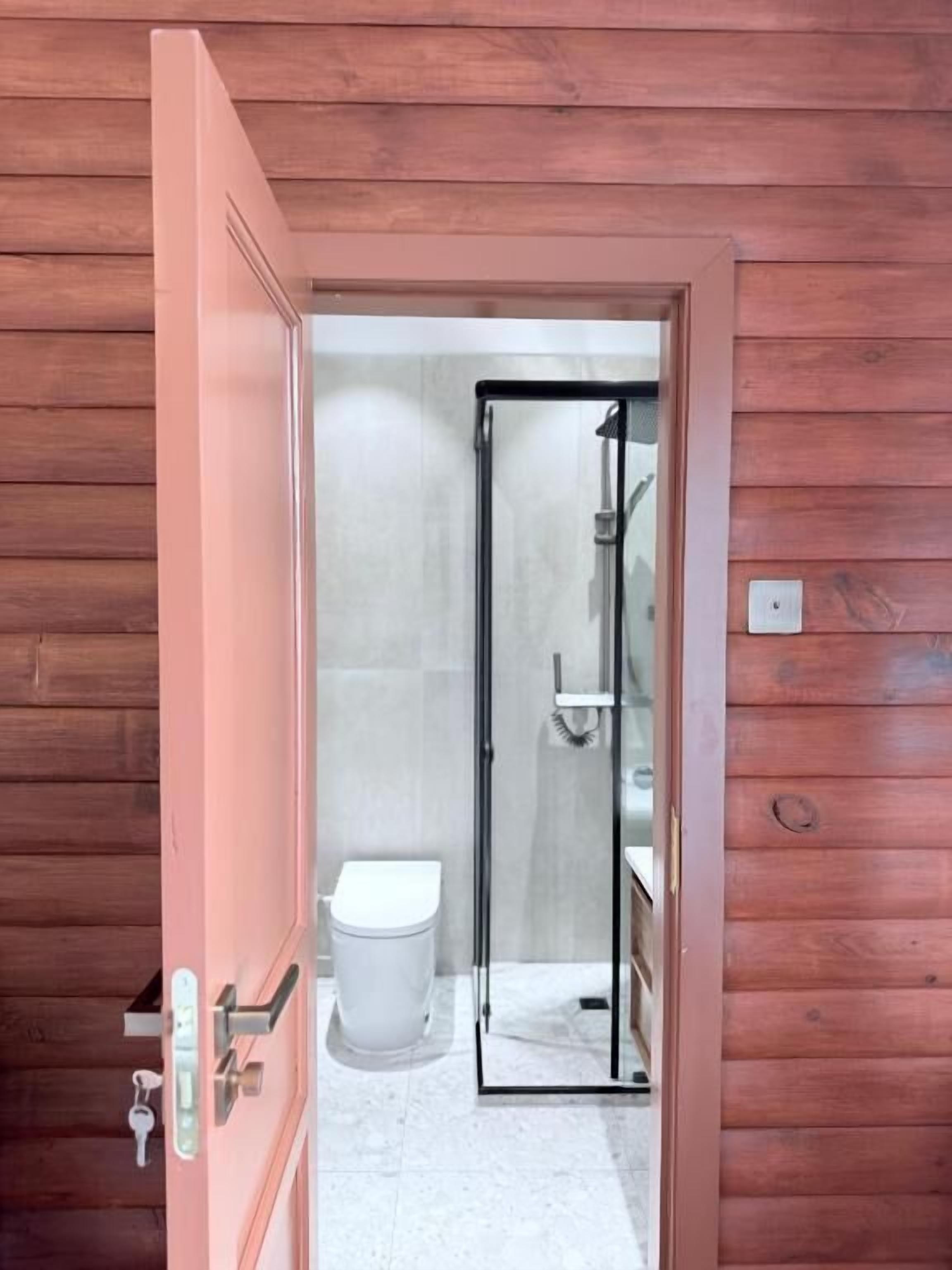 Comfort-Vierbettzimmer, Bergblick | Badezimmer | Bidet