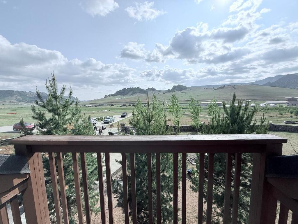 Tremannsrom, balkong, hageutsikt | Overnattingsstedets uteområder