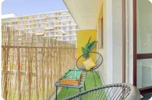 Property grounds - Quiet studio in Rosny - RER E, Paris 15 min (Rosny-sous-Bois)
