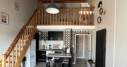 La Parenthèse Rochelaise (with parking space)