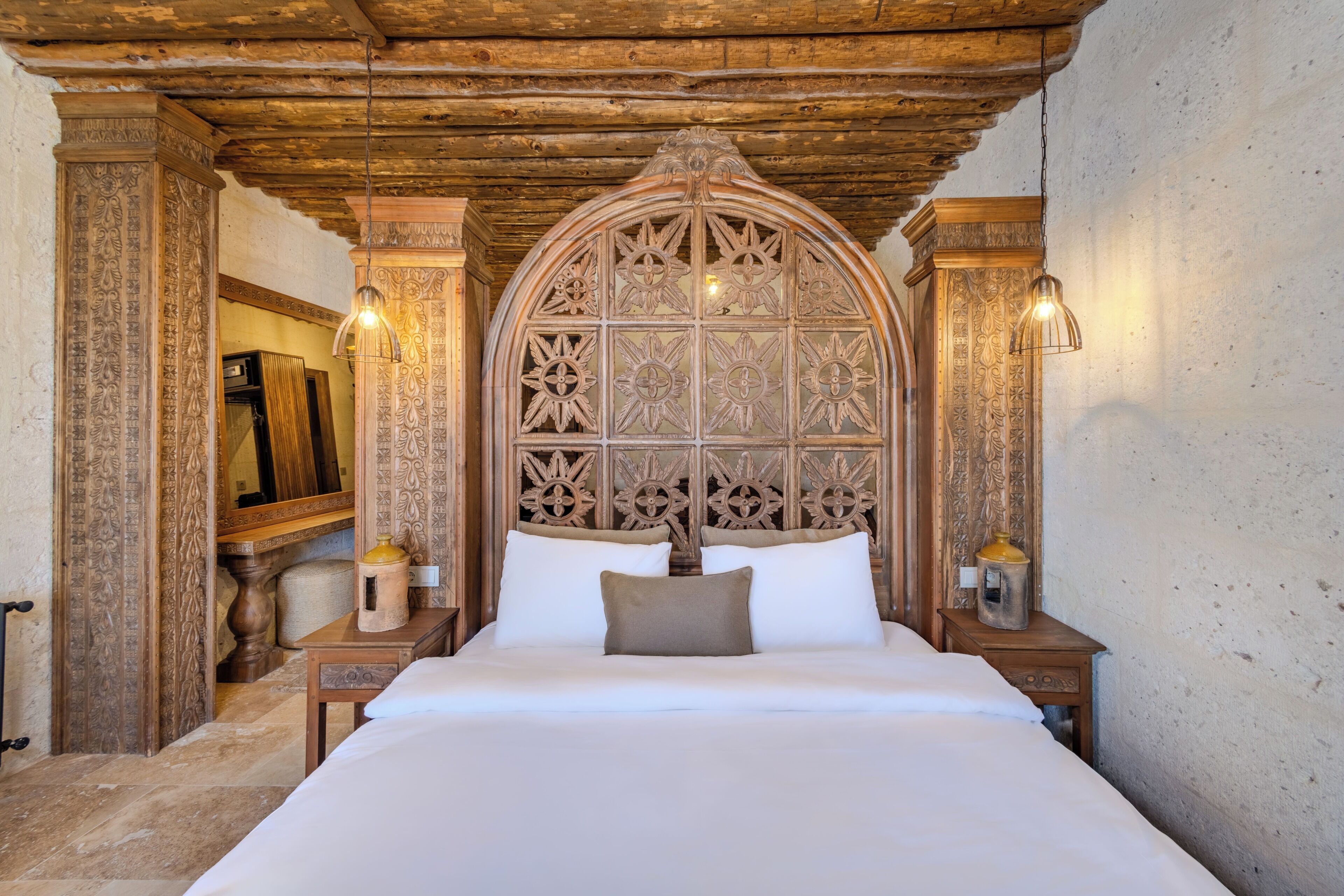 Queen Suite with Bathtub 302 | In-room safe, blackout drapes, soundproofing, WiFi (free)