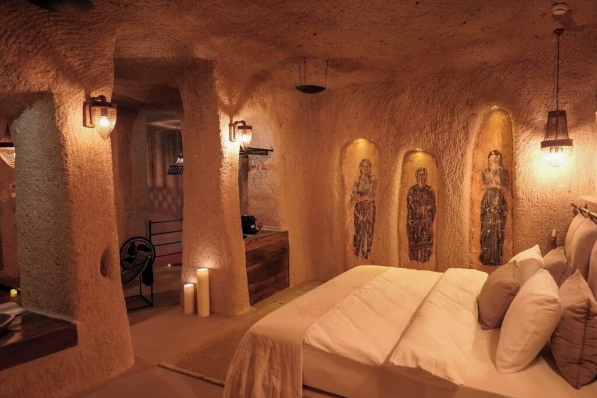 In-room safe, blackout drapes, soundproofing, free WiFi