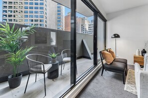 Nicht klassifiziertes Bild, 2 von 15, Schaltfläche