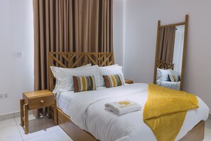 2 bedrooms, iron/ironing board, free WiFi, bed sheets - The Avery Apartments at Odomaa Place, East Airport (ACCRA)