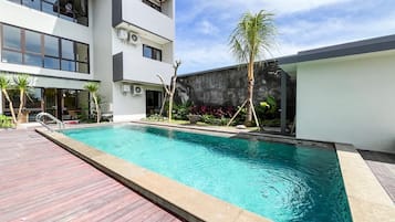 Udendørs pool