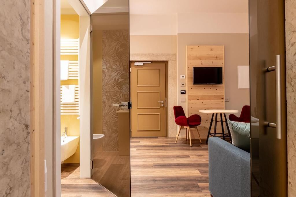 Design Suite, Terrace