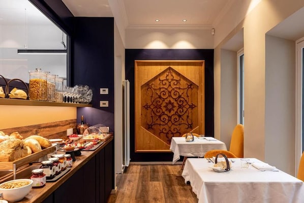 Unclassified image, 1 of 40, button - CALEPINA ALPINE SUITE (Trento)