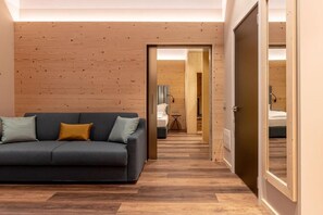 時尚套房, 露台 | 迷你吧、客房內保險箱、布置獨特、熨斗/熨衣板