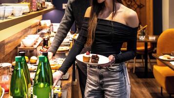 Free daily buffet breakfast