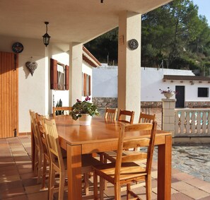 Luokittelematon kuva, 5 kautta 21, painike