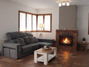 Unclassified image, 5 of 26, button