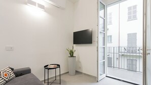Luokittelematon kuva, 4 kautta 31, painike