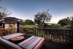 Habitación de lujo con 1 cama matrimonial o 2 individuales, para no fumadores, vista al lago