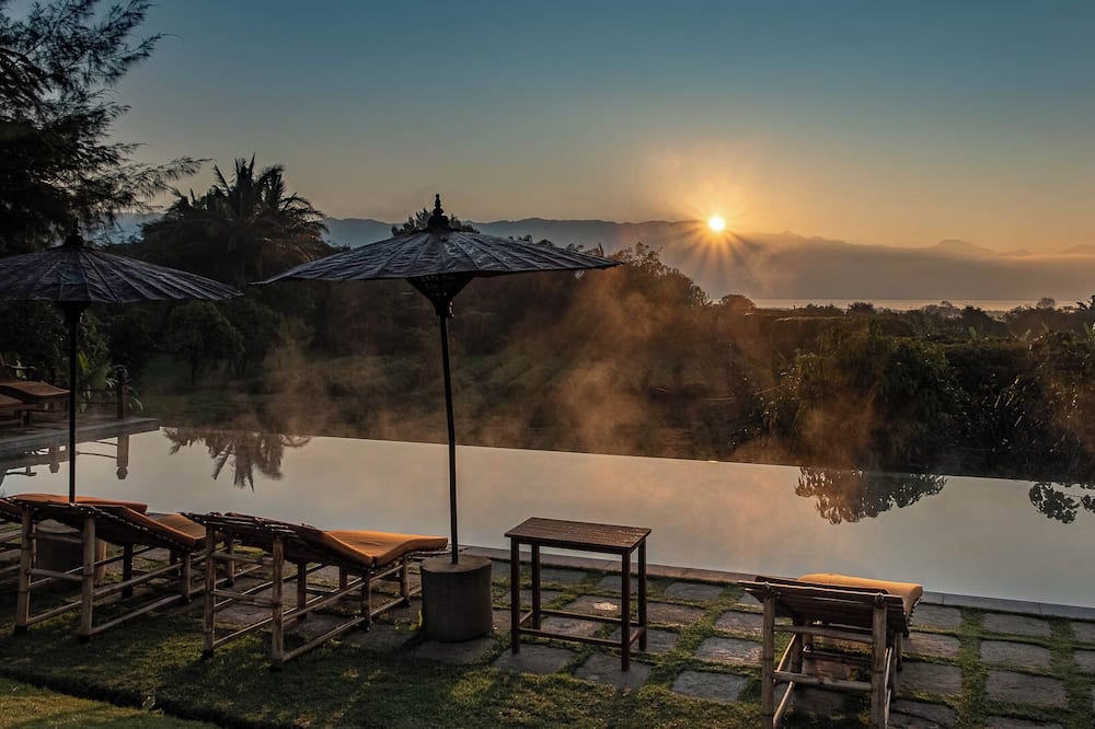 Inle Lake View Resort & Spa