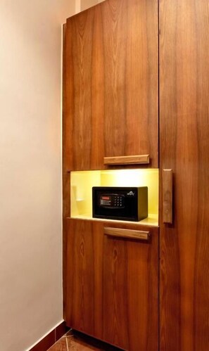 Villa, Balcony, Courtyard View