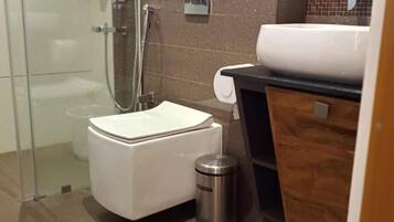 Free toiletries, hair dryer, towels, soap