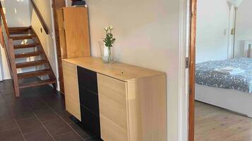 Shared Dormitory, 1 Bedroom, Balcony, Mountain View | Interior