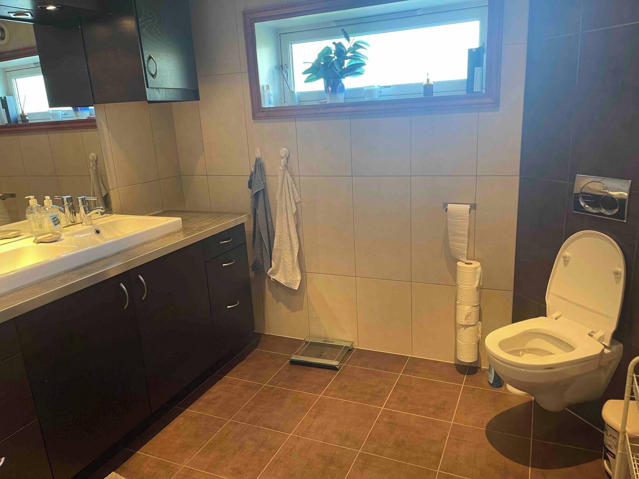 Shared Dormitory, 1 Bedroom, Balcony, Mountain View | Bathroom