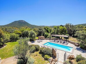 Piscine extérieure, piscine chauffée