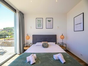 5 chambres, bureau, fer et planche à repasser, Wi-Fi gratuit