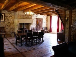 Dining - in Le Châtelet-Sur-Meuse mit Grill, Garten und Terrasse by Interhome (Bourbonne les Bains)