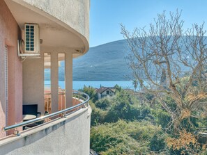 Uklassifisert bilde, 4 av 15, knapp