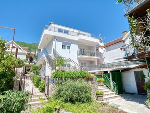 Exterior - Ljubica Two - Schlafzimmer-Apartment mit Terrasse by Interhome (Herceg Novi)