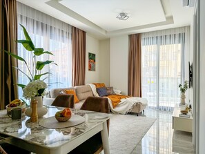 TV - Qoople Aria-07 neue Wohnung im Stadtzentrum by Interhome (Alanya)