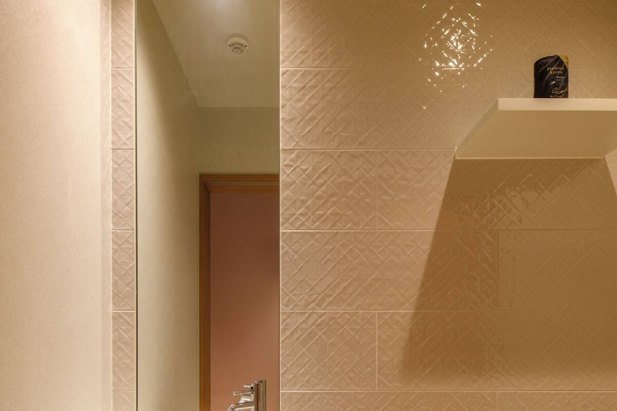 Basic Apartment, 2 Bedrooms, Non Smoking, Balcony | Bathroom