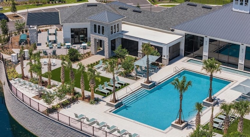 Landing Incredible 1bd, Gym, Yoga Studio