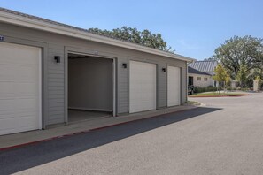 Exterior detail - Landing Furnished Apartments - Salado (Salado)