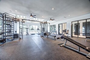 Fitness facility - Landing Furnished Apartments - Salado (Salado)