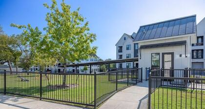 Landing Furnished Apartments - Salado