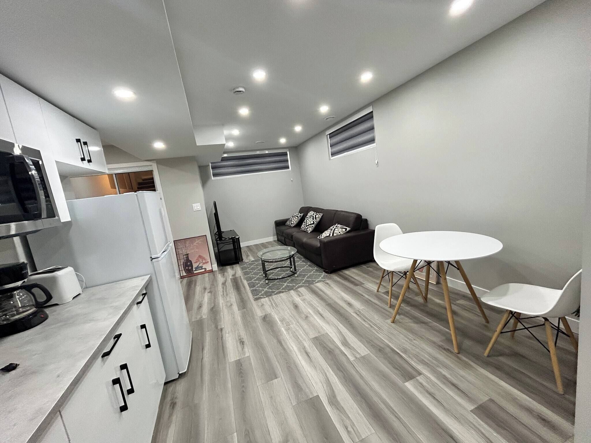 Room, 1 Bedroom | Dining