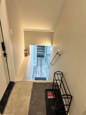 Property entrance - Room-spacious and Stylish Private Baseme (Winnipeg)