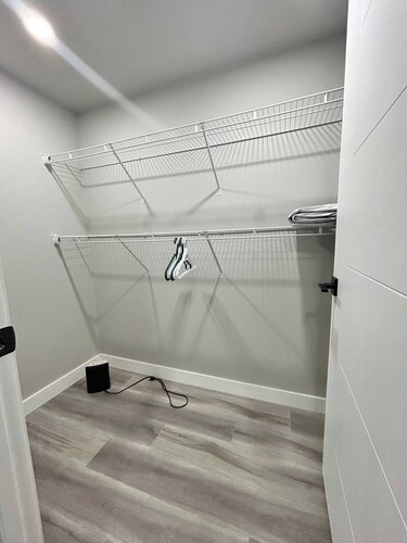 Room-spacious and Stylish Private Baseme