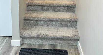 Room-spacious and Stylish Private Baseme